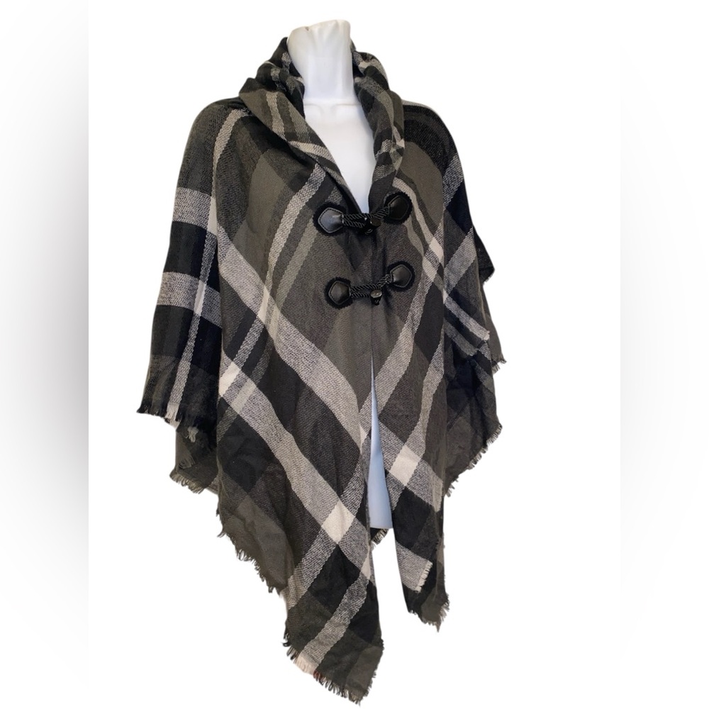 Women's Plaid Black Gray Shawl Wrap